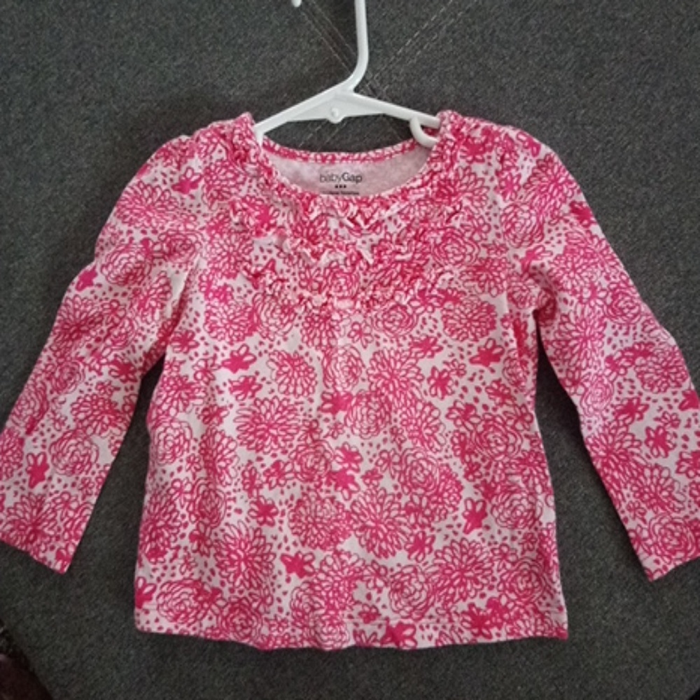 Baby Gap long sleeved top 12-18M